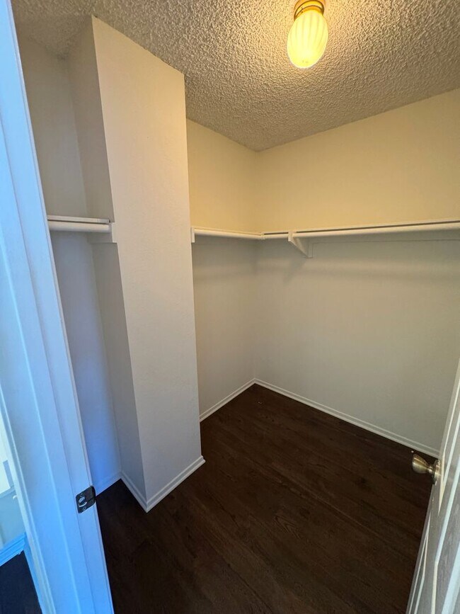 Building Photo - Penthouse Living in Ventura Keys – Harbor Village Condo