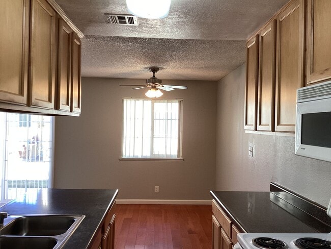 Building Photo - 460 W Alamos Ave