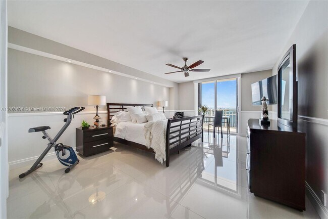 Building Photo - 4000 Towerside Terrace