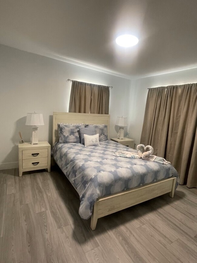 Building Photo - 237 2nd Rd