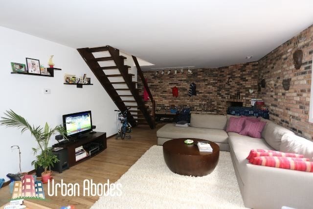 Building Photo - 1255 W Belden Ave