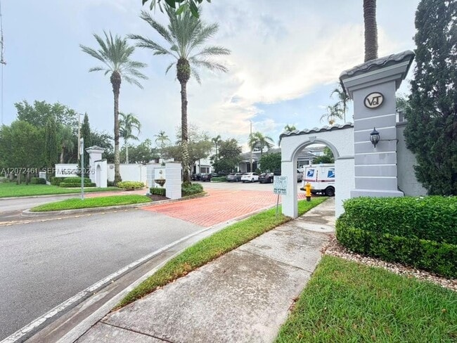Building Photo - 701 SW 148th Ave