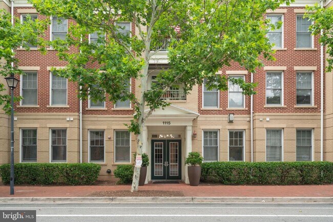 Building Photo - 1115 Cameron St
