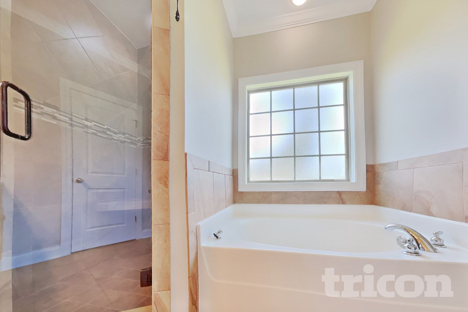 Building Photo - 1306 Crescent Ridge Drive