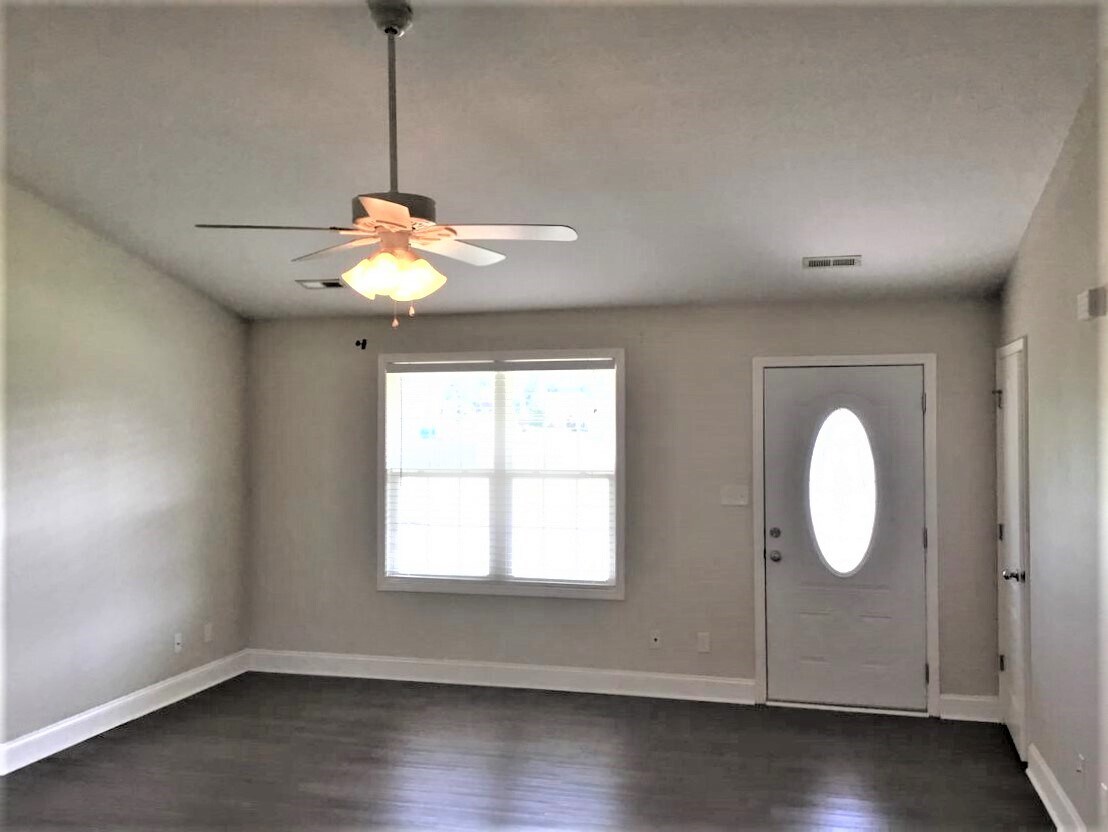 Building Photo - 6515 Mission Springs Ln