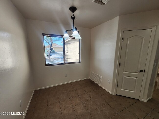 Building Photo - 4123 E Coolbrooke Dr