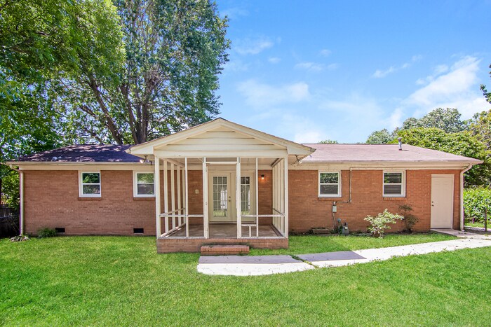 Building Photo - 626 Wellons Dr