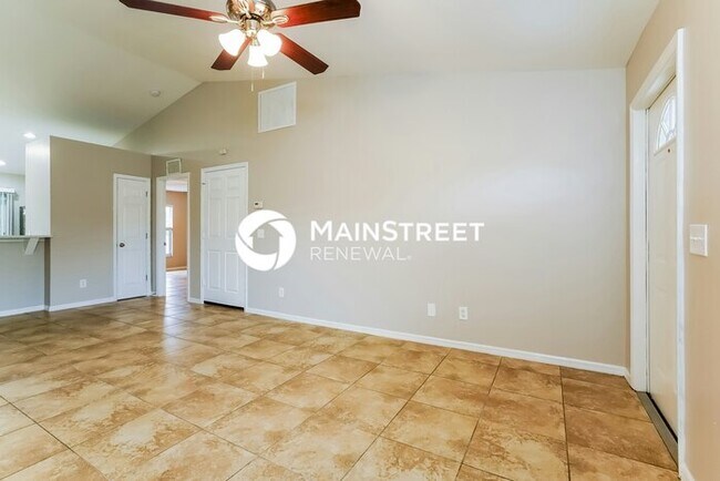 Building Photo - 3 Bedroom Pet-Friendly Home in lehigh acres, FL with Main Street Renewal