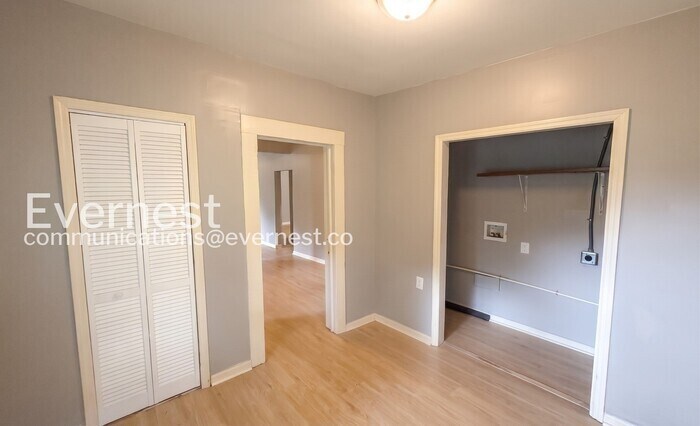 Building Photo - 630 77th St S