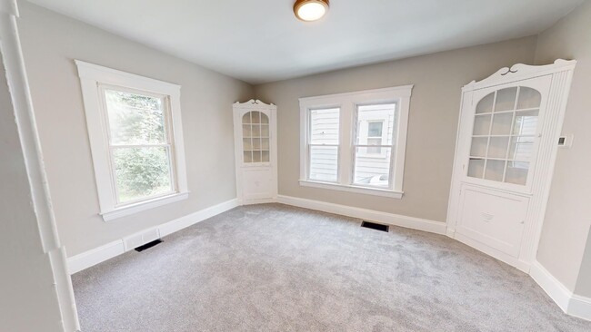 Building Photo - Brooklyn Centre - 3 Bedroom Single Family ...