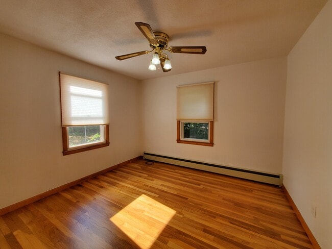 Building Photo - 1 Avon Dr