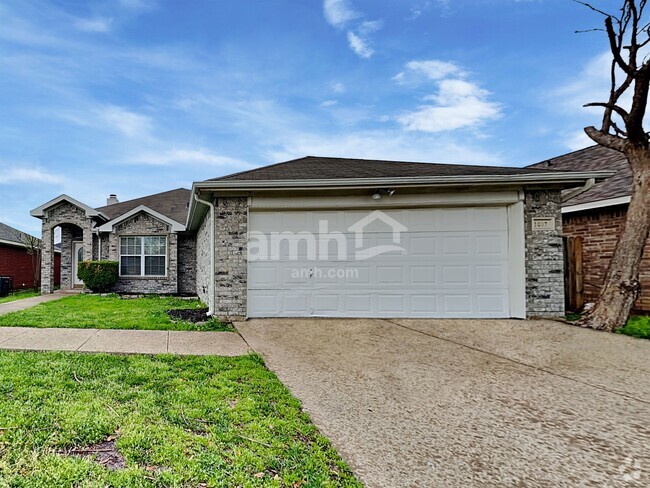 Building Photo - 1007 Caliente Dr