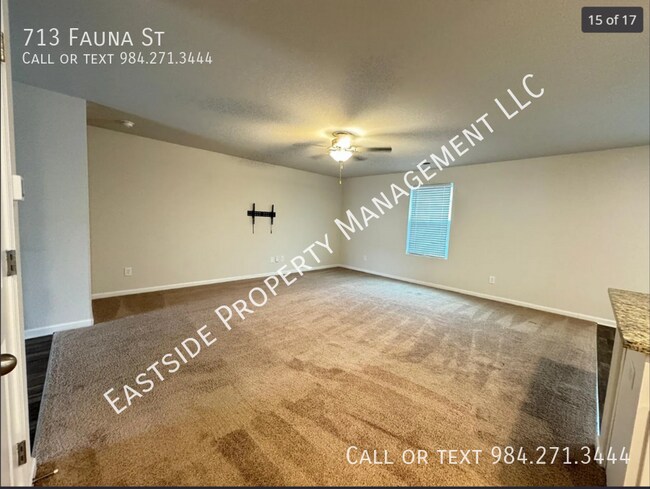 Building Photo - 713 Fauna St