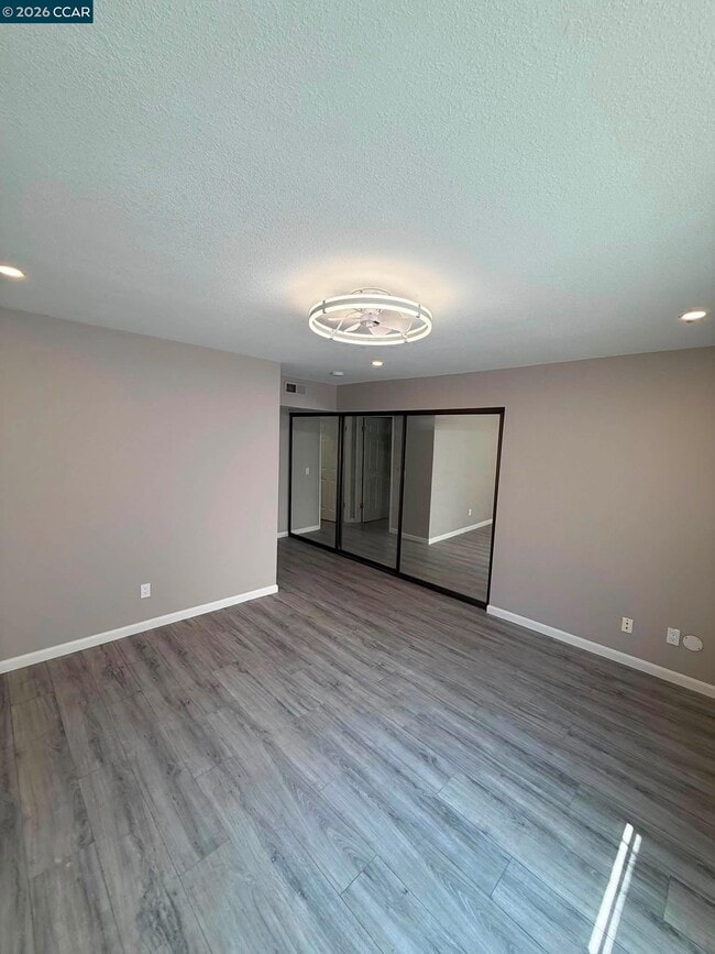 Building Photo - 330 N Civic Dr