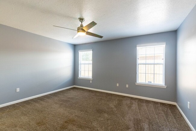 Building Photo - 4 BED 2 BATH NORTH WOOLMARKET SCHOOL DISTRICT!! THIS HOUSE IS A MUST SEE!!