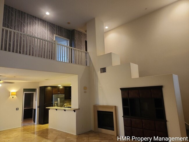 Building Photo - Modern 2-Bedroom Condo Near Victoria Gardens