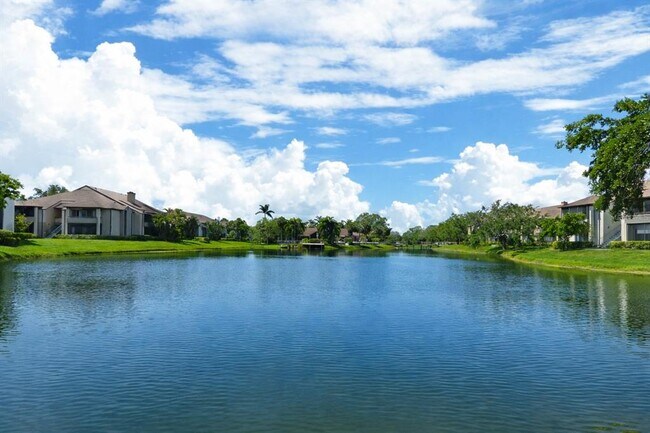 Building Photo - 10263 Gandy Blvd N