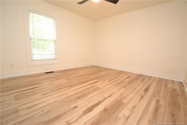 Building Photo - 1436 Lake Pine Dr