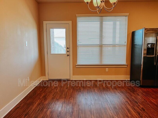 Building Photo - 3906 Ashton Dr