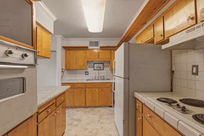 Building Photo - 3636 W Keim Dr