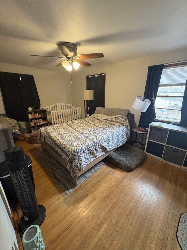 Building Photo - 2109 Main St