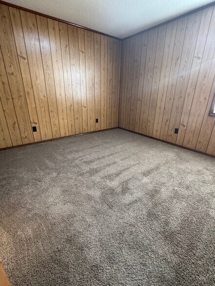 Building Photo - 43 Jim Banks Rd