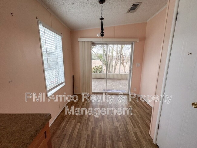 Building Photo - 3505 Meteor Pl