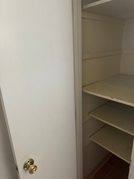 Building Photo - 5017 Rodgers Dr