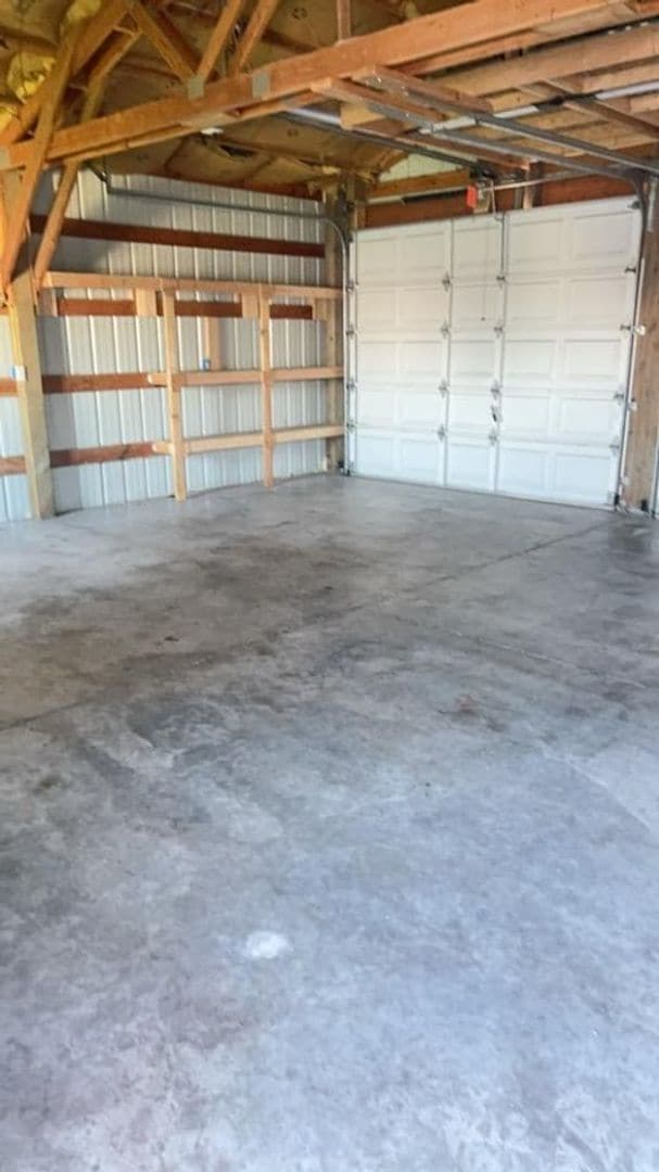 Building Photo - 2021 Grelle Ave