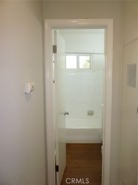 Building Photo - 712 Sartori Ave