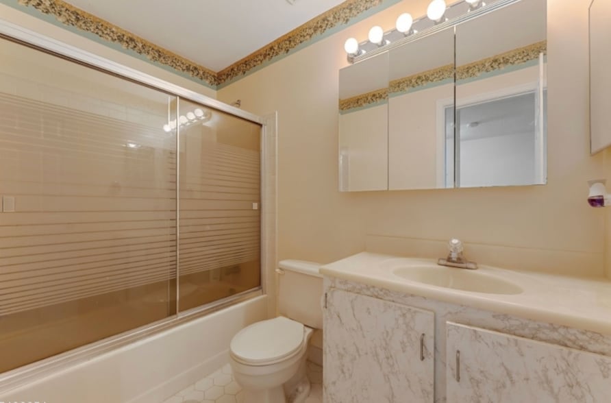 Building Photo - 403 Red Crest Ln