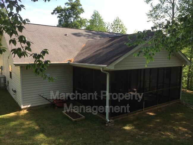 Building Photo - 210 Abigail Ln