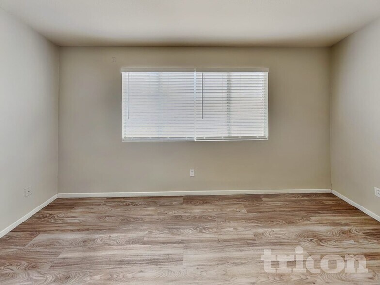 Building Photo - 5044 N Vista Del Rancho Way