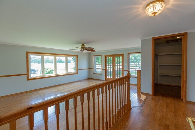 Building Photo - 4 Bed, 3, Bath Single Family Home in Ranson, WV