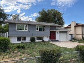 Building Photo - 154 Kilgore St