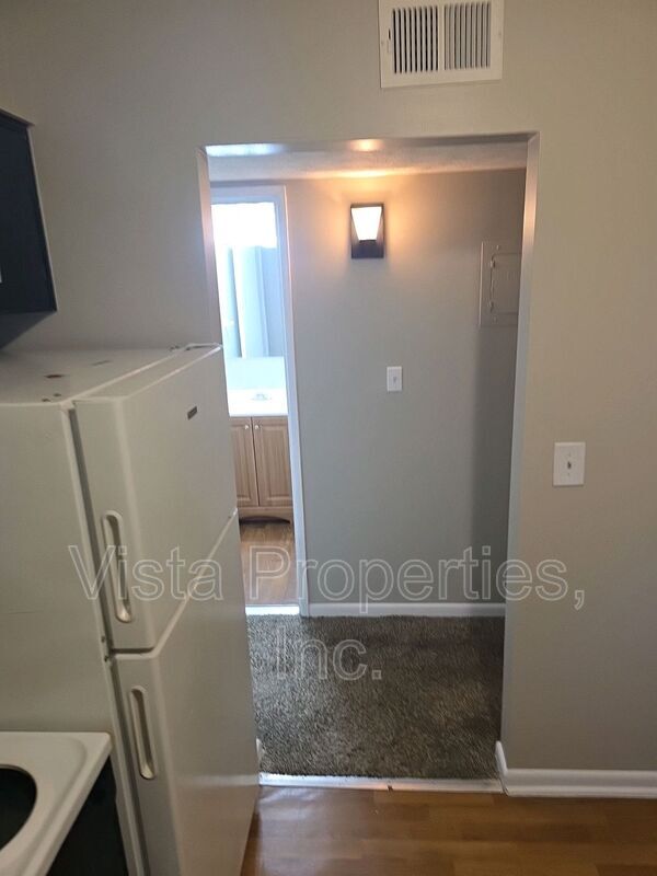 Building Photo - 1603 Gagel Ave