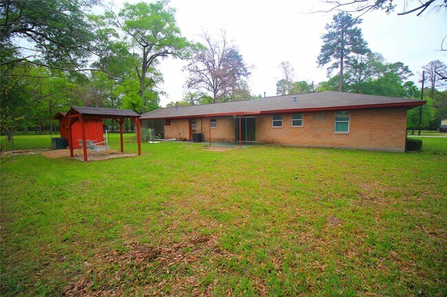 Building Photo - 9137 White Oak Dr