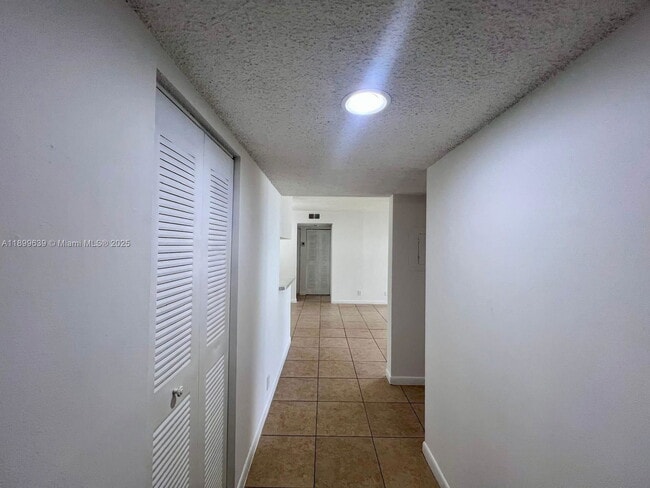 Building Photo - 5720 Rock Island Rd