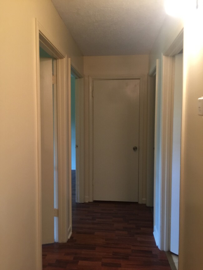 Building Photo - Robinwood Apartments