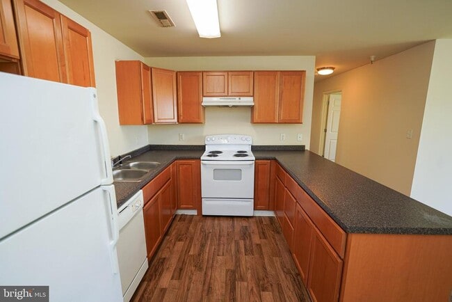 Building Photo - 30630 Umes Blvd