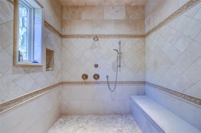 Building Photo - 418 Cattle Trail Dr