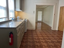 Building Photo - 7353 Sackett St