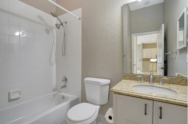 2nd Bathroom - 8404 Staniel Cay