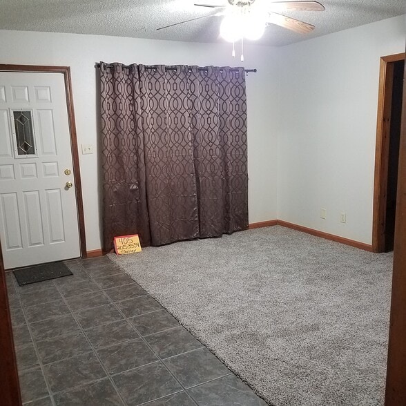 1st livingroom - 1222 Kimberly Dr
