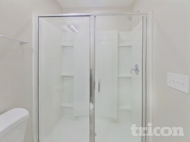 Building Photo - 930 Corvus Ct