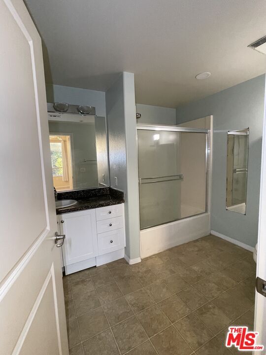 Building Photo - 100 S Alameda St