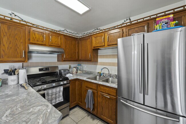 Building Photo - 2650 Willard Dr