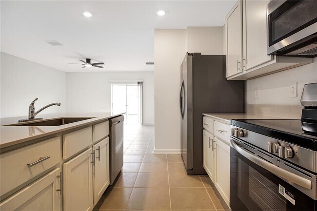 Building Photo - 3071 Totem Rd