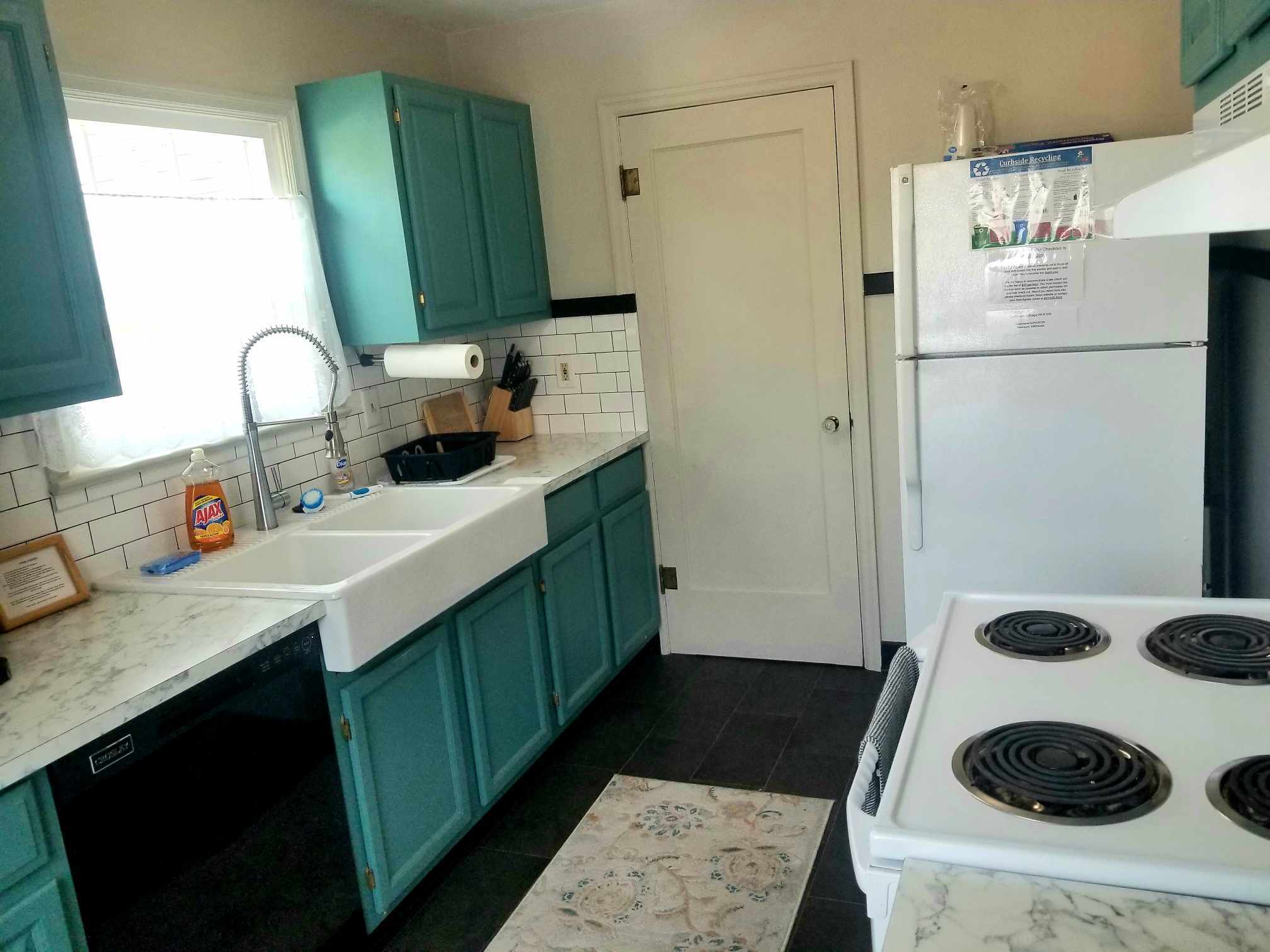 kitchen - 1730 18th St NE