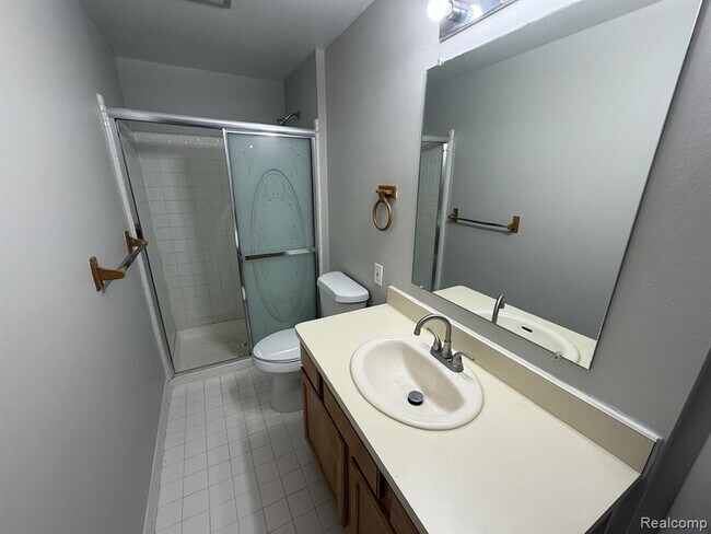 Building Photo - 27153 Farmbrook Villa Dr